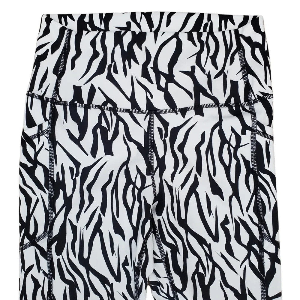 Zyia • Safari Pocket Brilliant Leggings